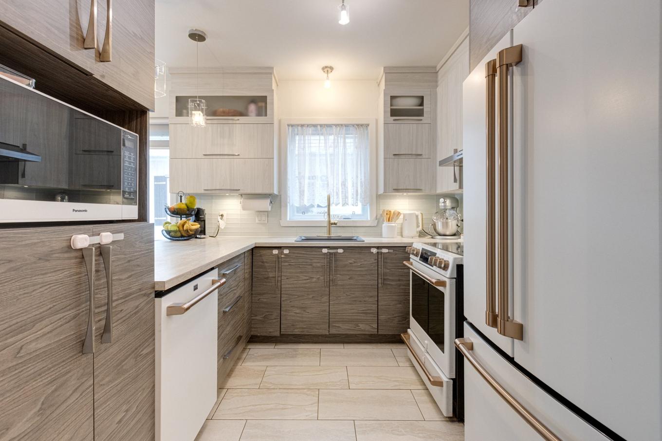 Kitchen - 3964 Rue Monselet, Montréal (Montréal-Nord), QC - Indoor Photo Showing Kitchen