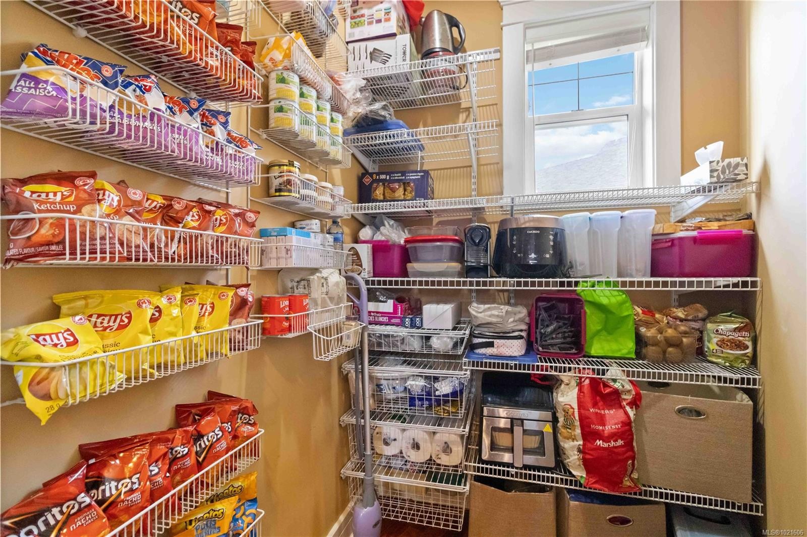 1287 Eston Pl, Langford, BC