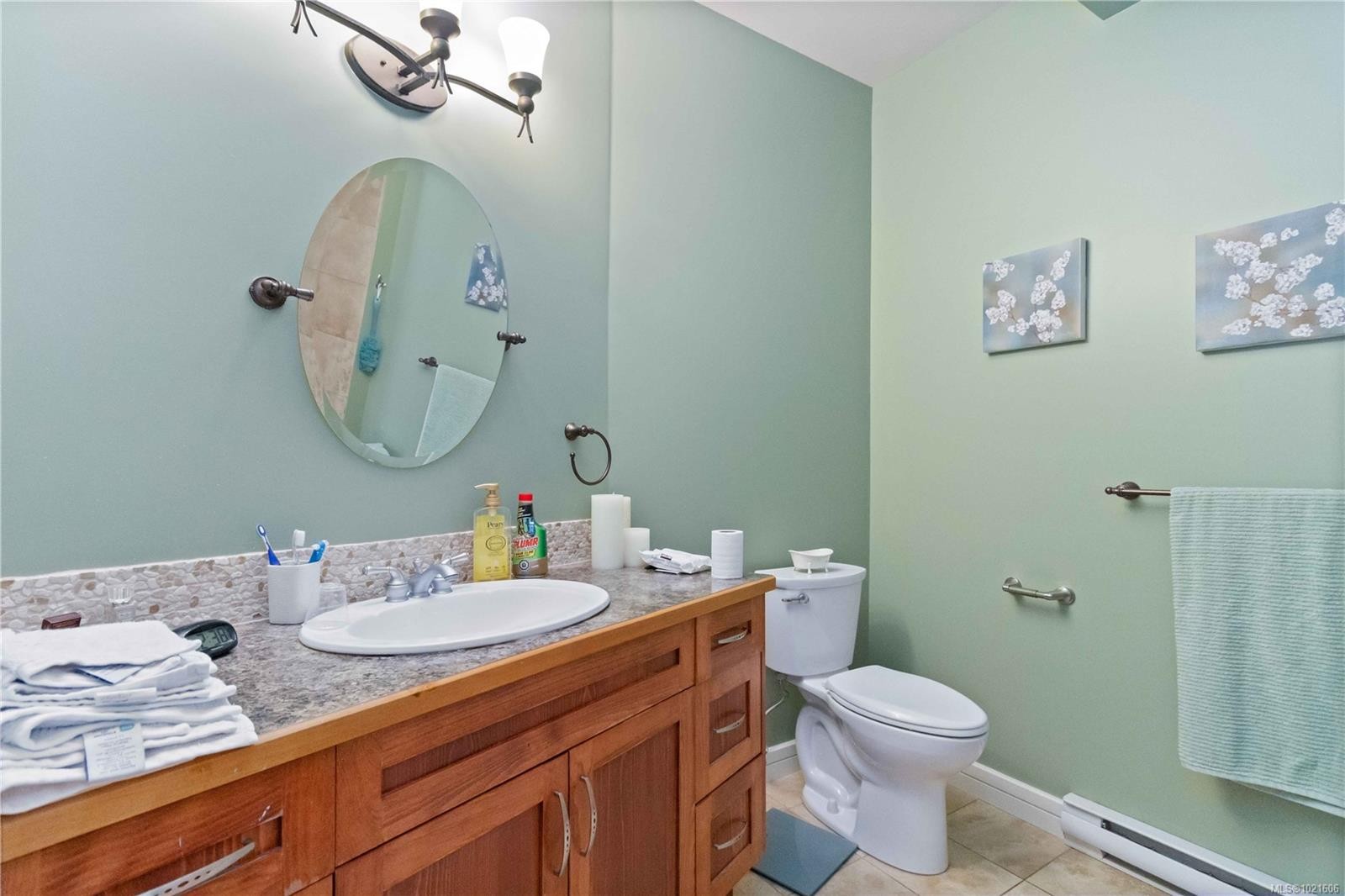 1287 Eston Pl, Langford, BC