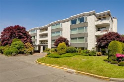 409-1370 Beach Dr Oak Bay, BC V8S 2N6