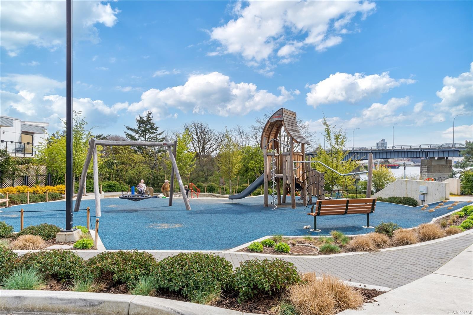 211-785 Tyee Rd, Victoria, BC - Outdoor With View