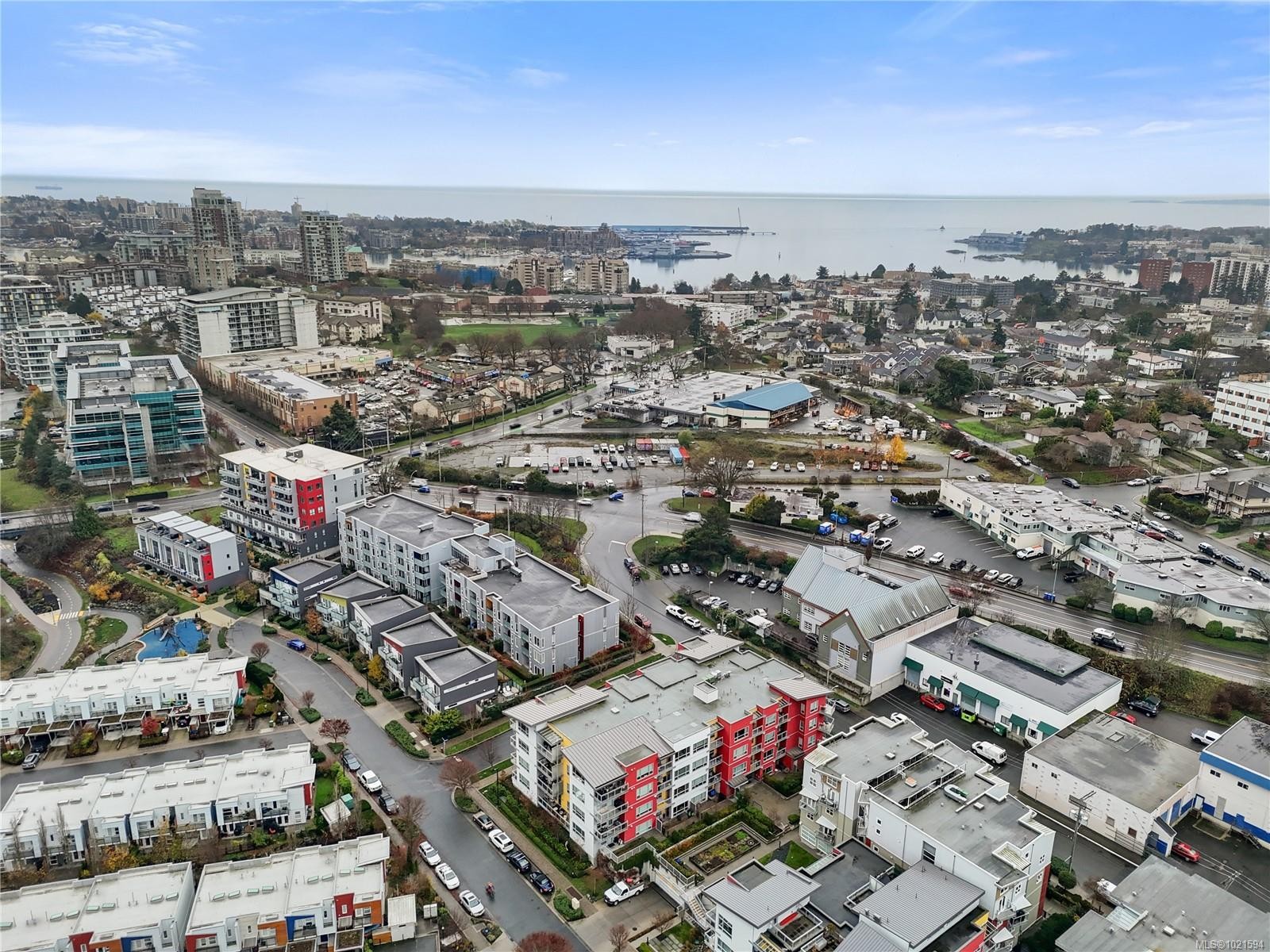 211-785 Tyee Rd, Victoria, BC - Outdoor With View