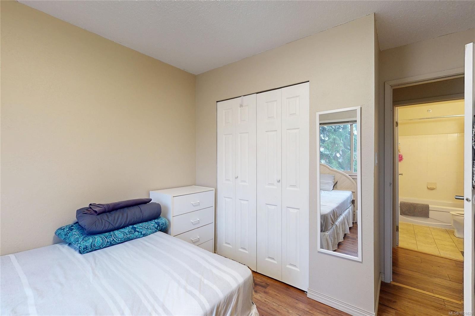 77-4061 Larchwood Dr, Saanich, BC