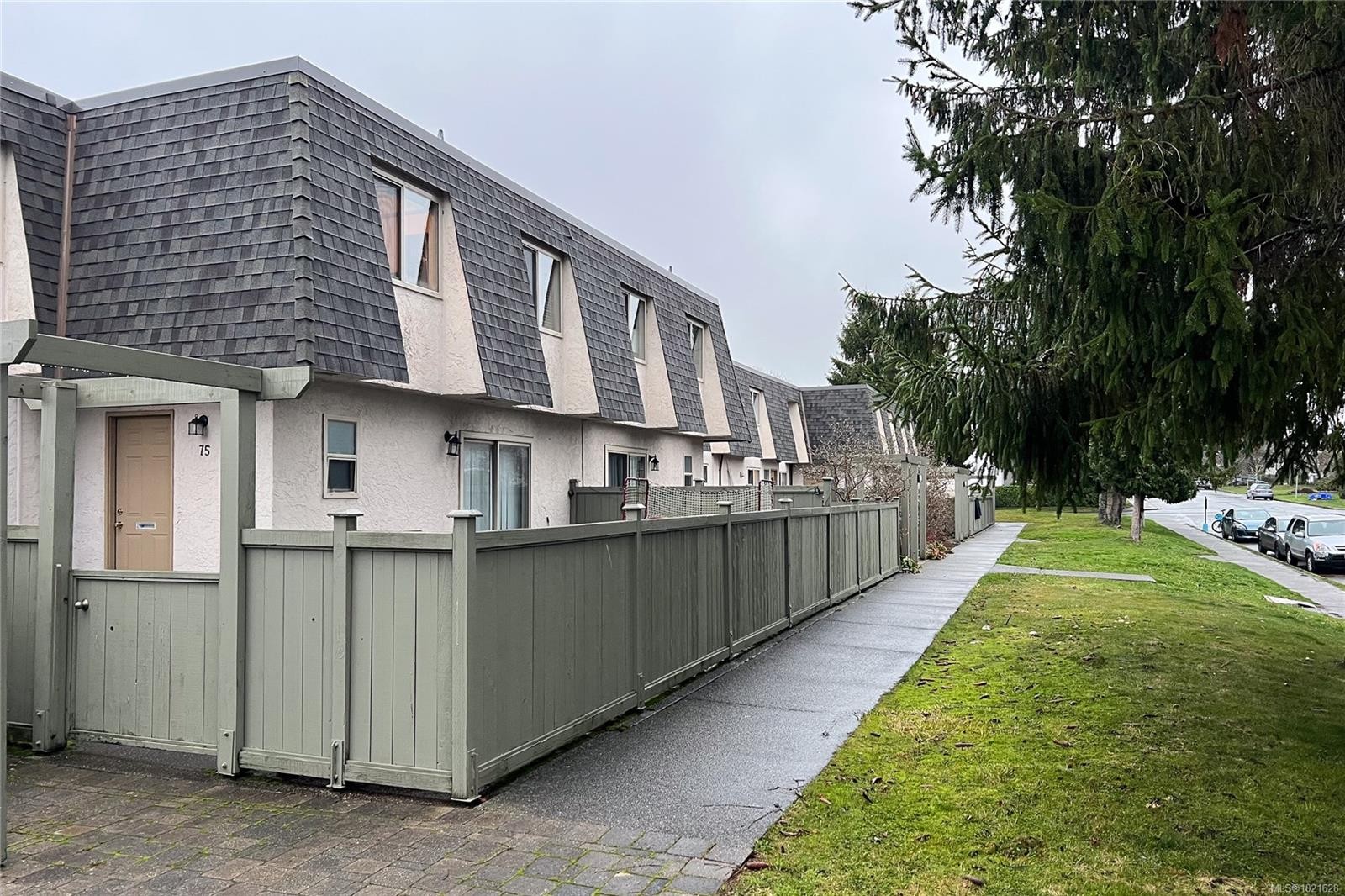 77-4061 Larchwood Dr, Saanich, BC