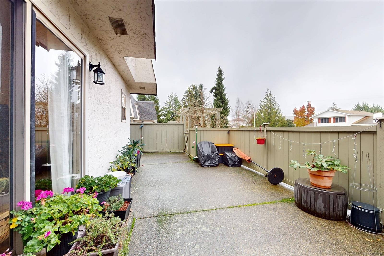 77-4061 Larchwood Dr, Saanich, BC