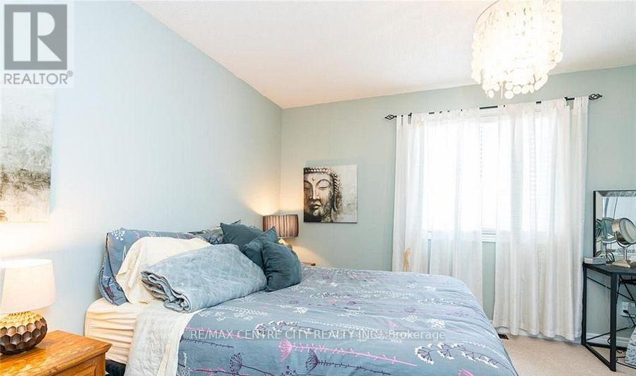 79 Donker Drive, St. Thomas, ON - Indoor Photo Showing Bedroom