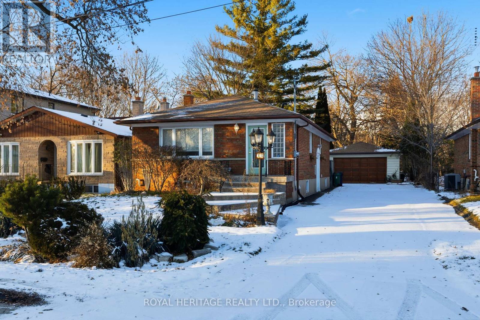 32 Beath Street, Toronto, ON - Outdoor