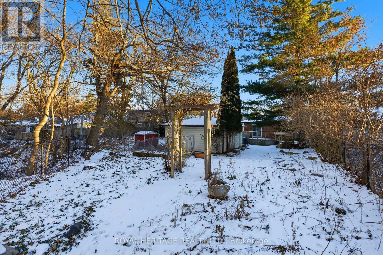 32 Beath Street, Toronto, ON - Outdoor