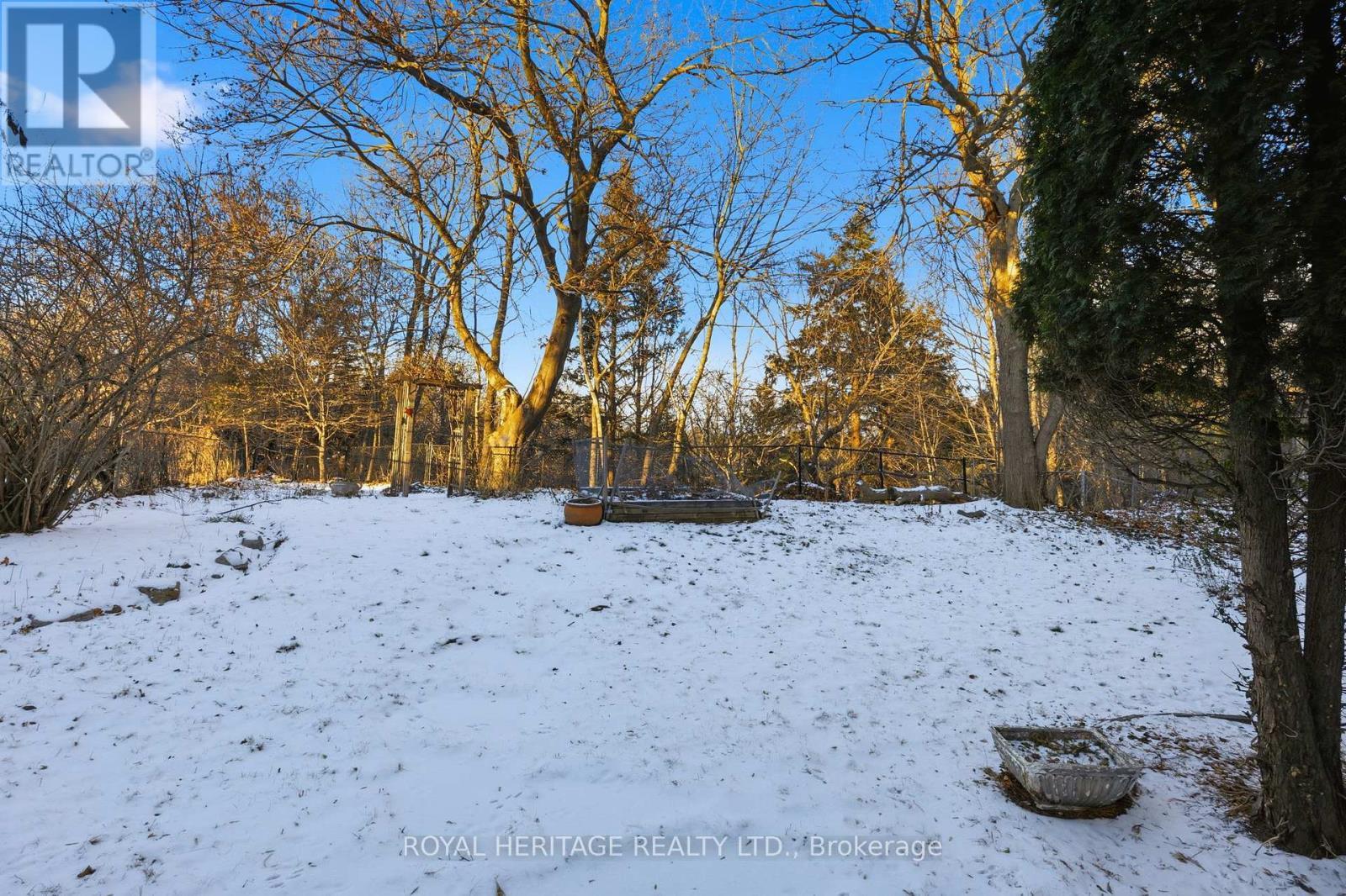 32 Beath Street, Toronto, ON - Outdoor