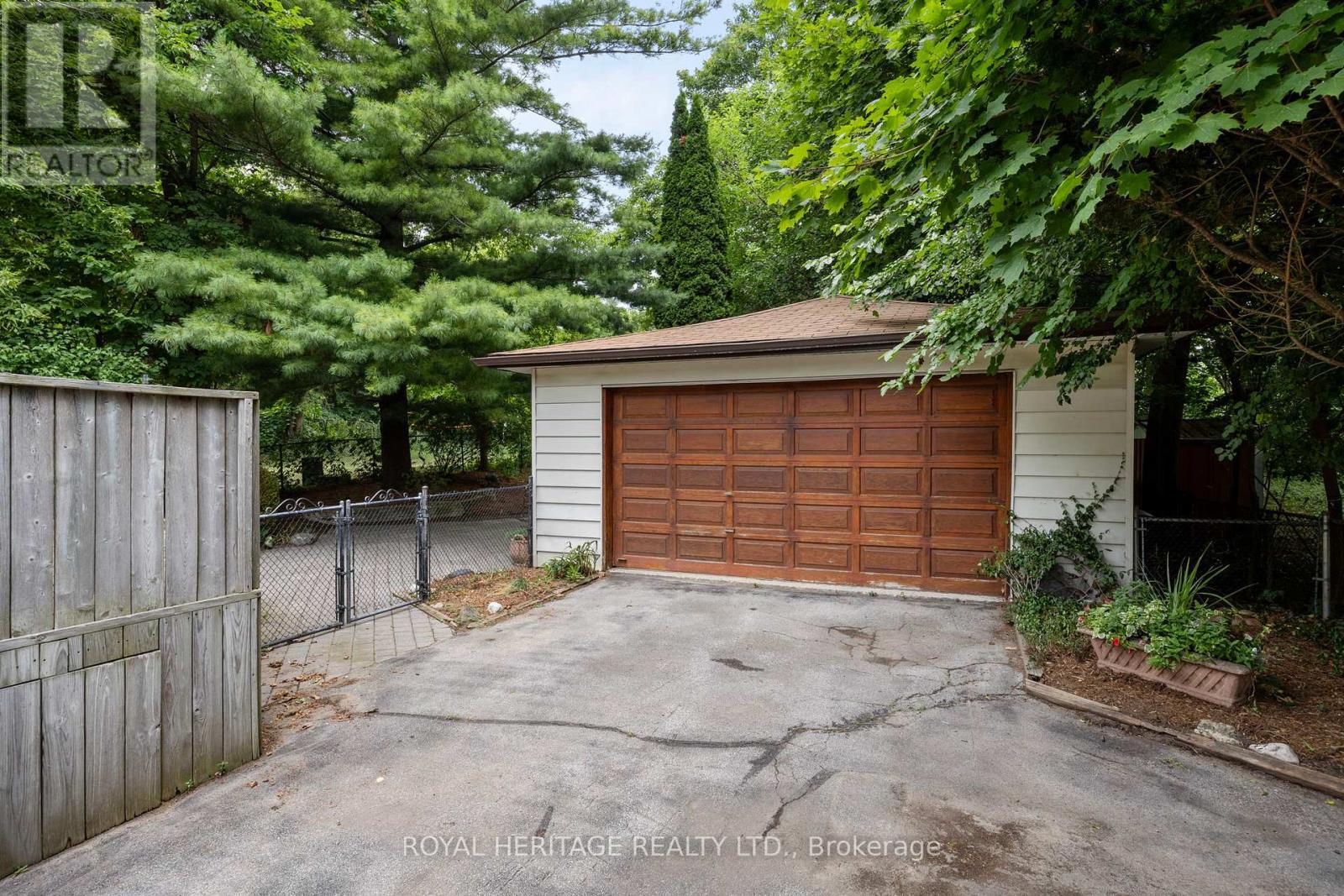 32 Beath Street, Toronto, ON - Outdoor