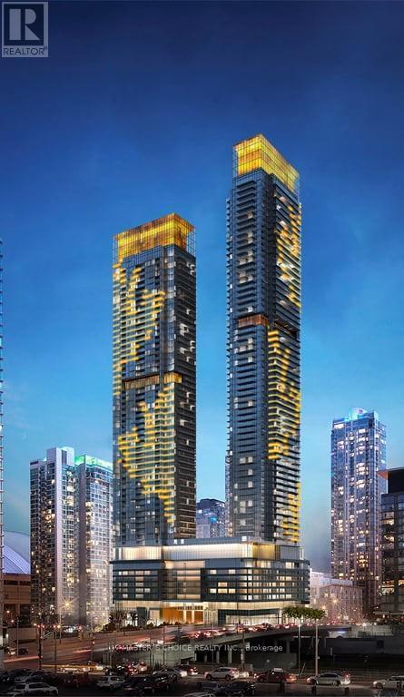 4607 - 1 Concord Cityplace Way, Toronto, ON - Outdoor With Facade