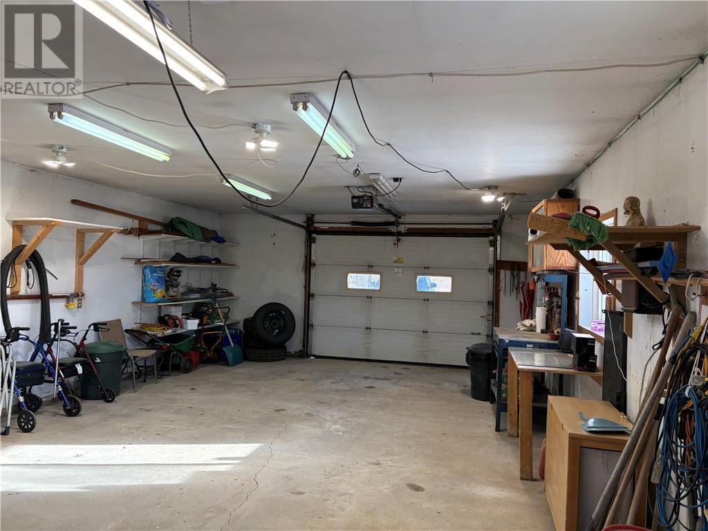 27 Tilley, Killarney, ON - Indoor Photo Showing Garage