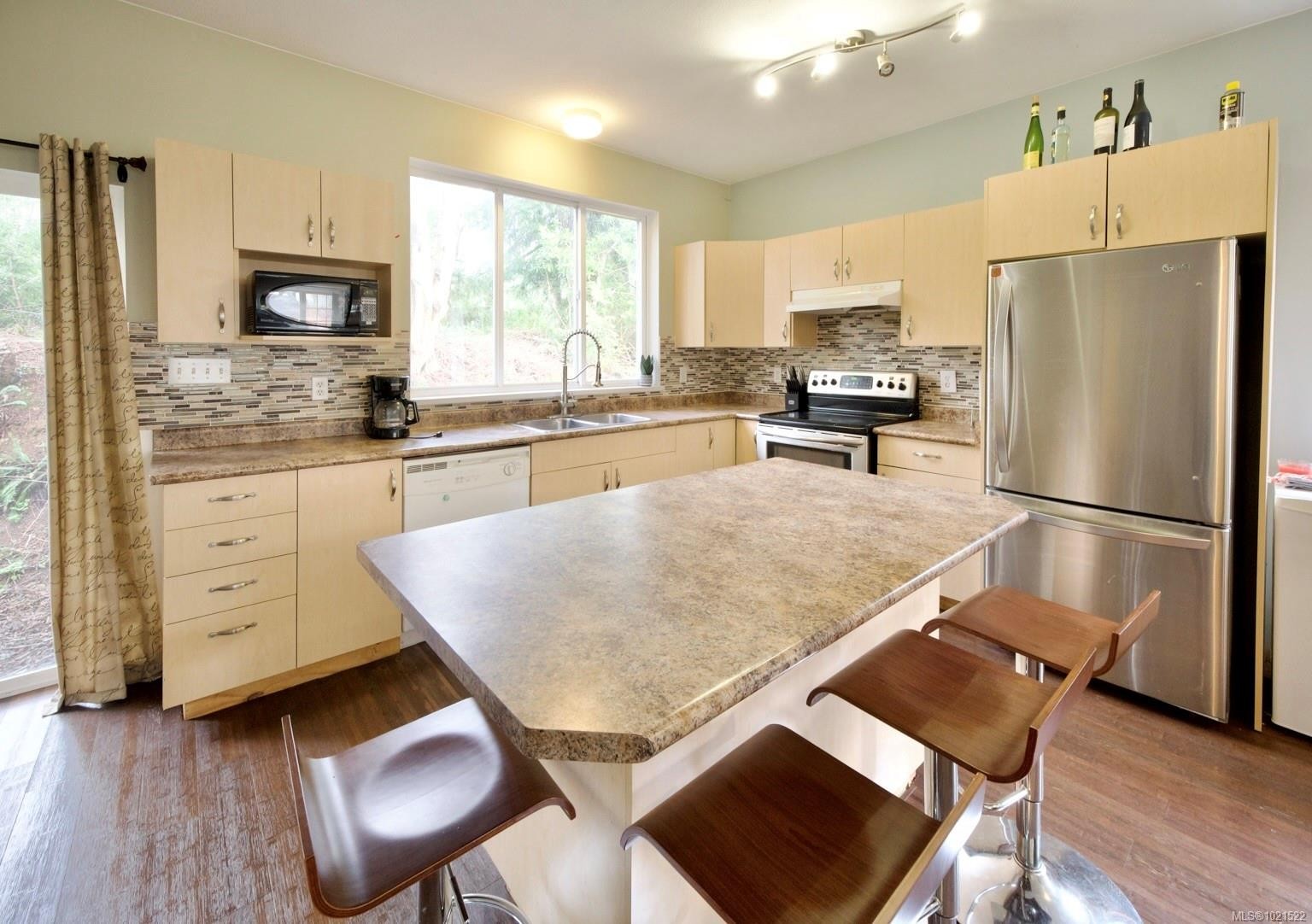 645 Shore Pine Cres, Tofino, BC