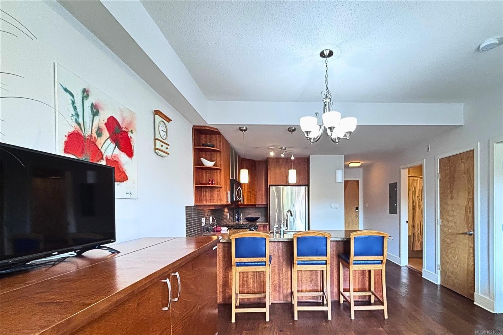 206-194 Beachside Dr, Parksville, BC - Indoor