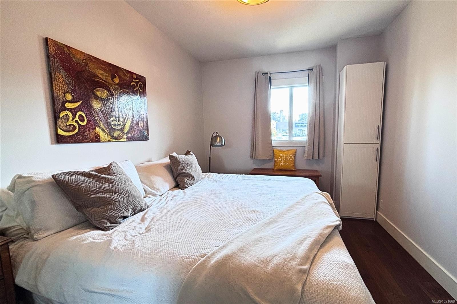 206-194 Beachside Dr, Parksville, BC - Indoor Photo Showing Bedroom