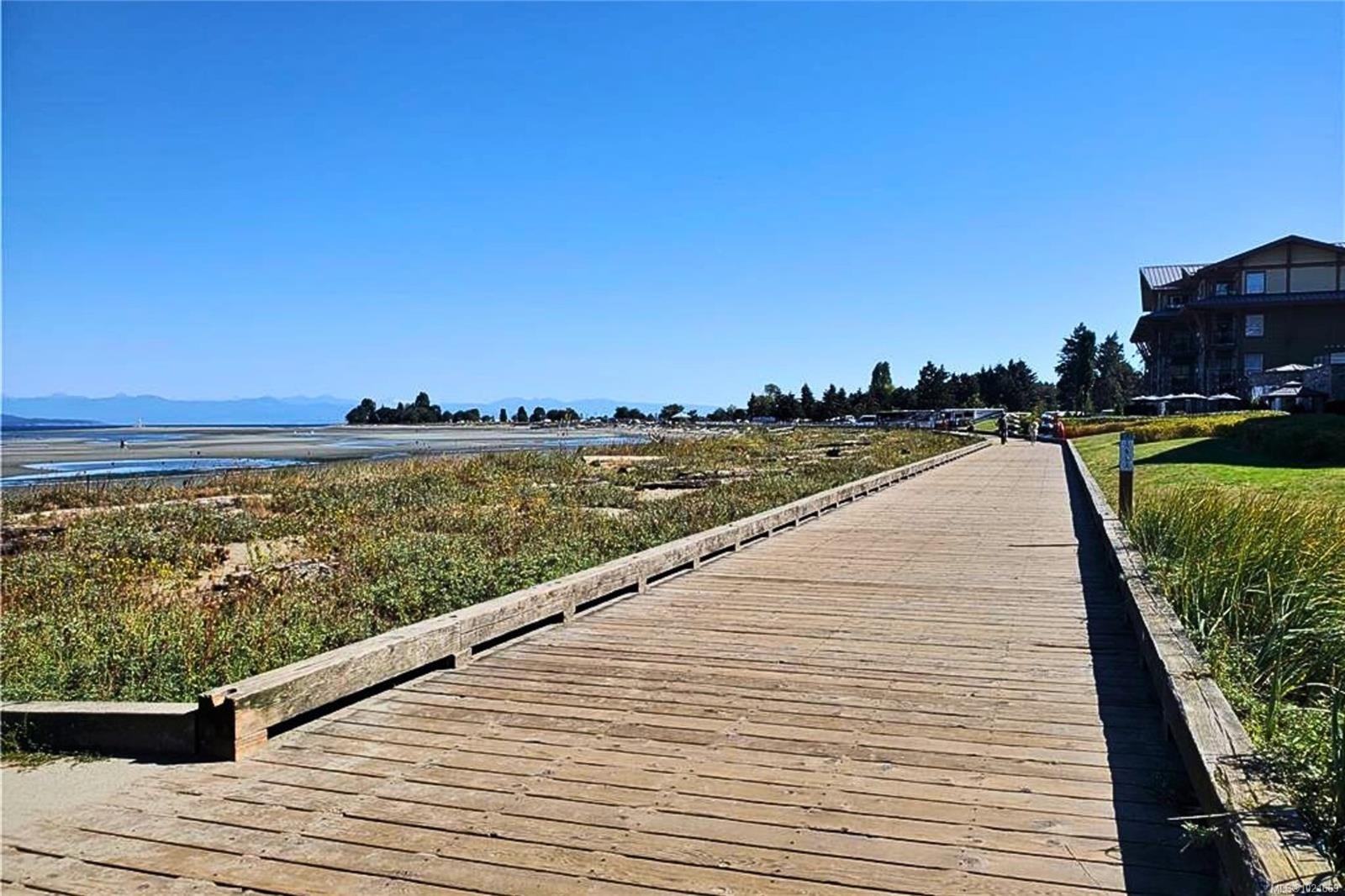 206-194 Beachside Dr, Parksville, BC - Outdoor With Body Of Water