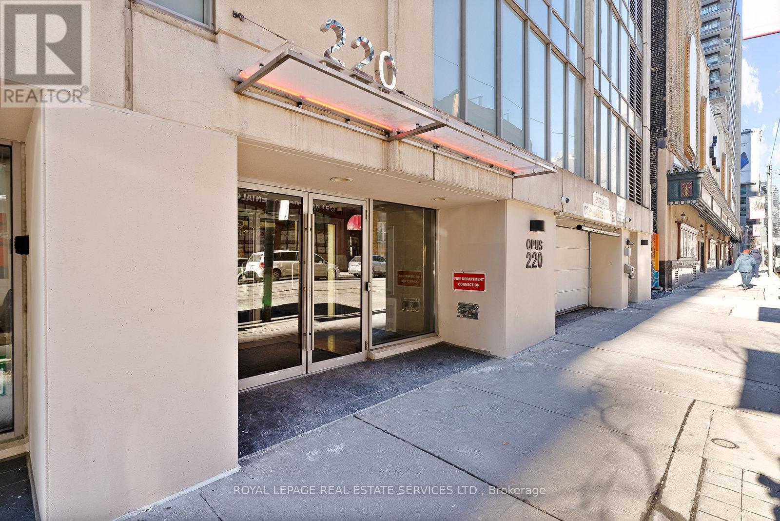 1606 - 220 Victoria Street, Toronto, ON -