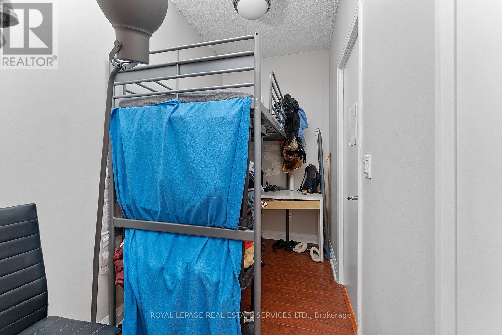 1606 - 220 Victoria Street, Toronto, ON - Indoor