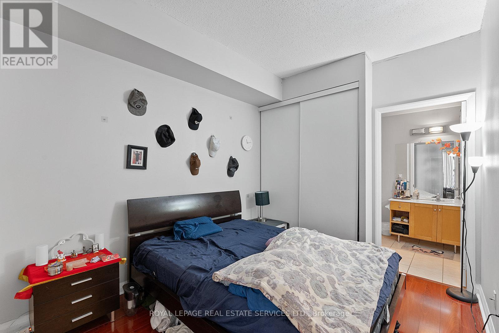 1606 - 220 Victoria Street, Toronto, ON - Indoor Photo Showing Bedroom