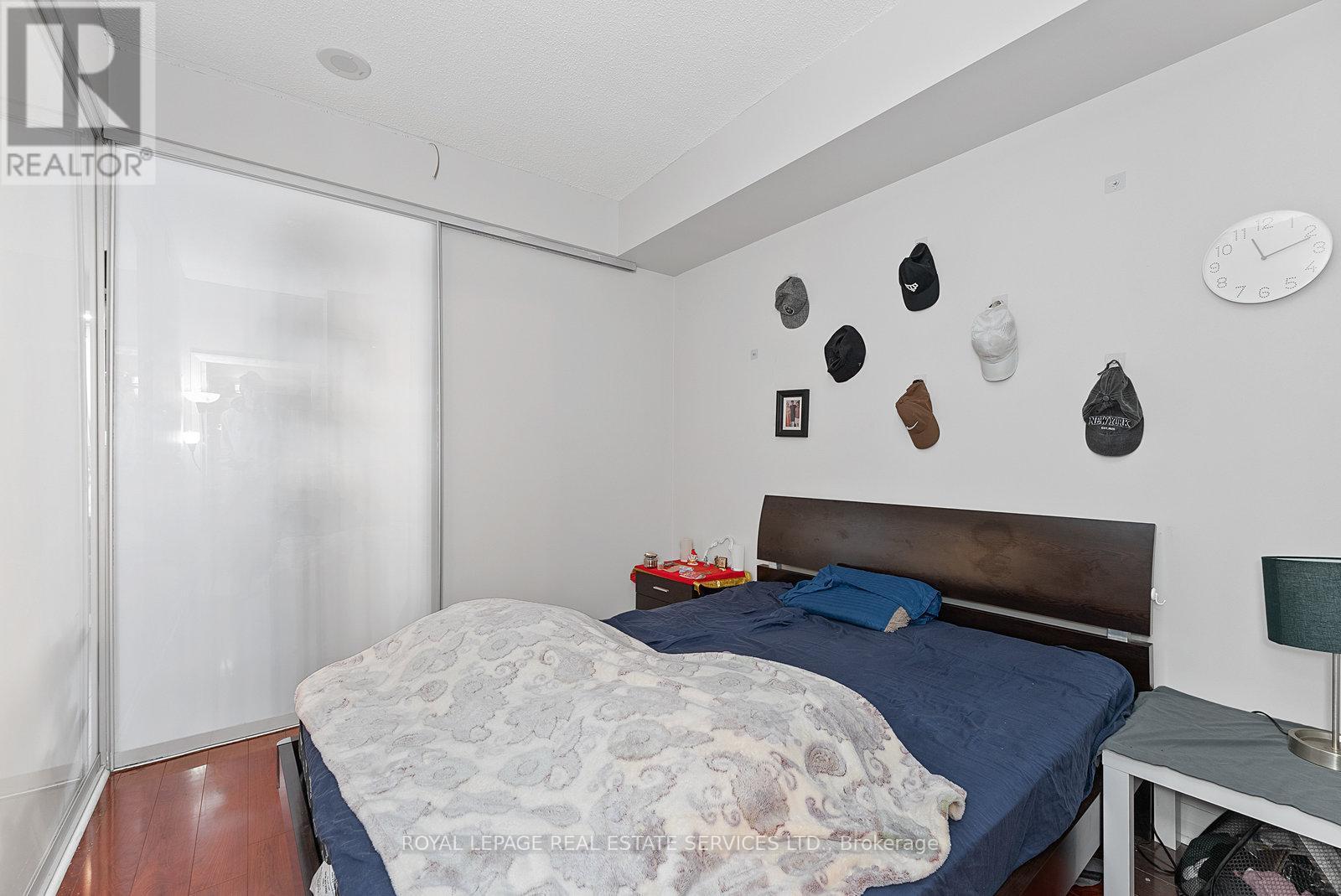 1606 - 220 Victoria Street, Toronto, ON - Indoor Photo Showing Bedroom