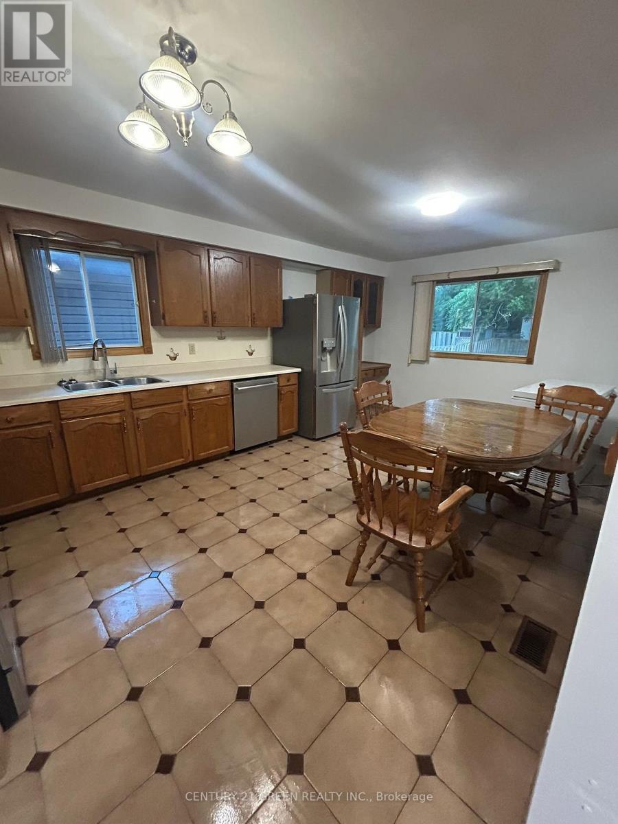 Main - 719 Keates Avenue, Oshawa, ON - Indoor Photo Showing Other Room