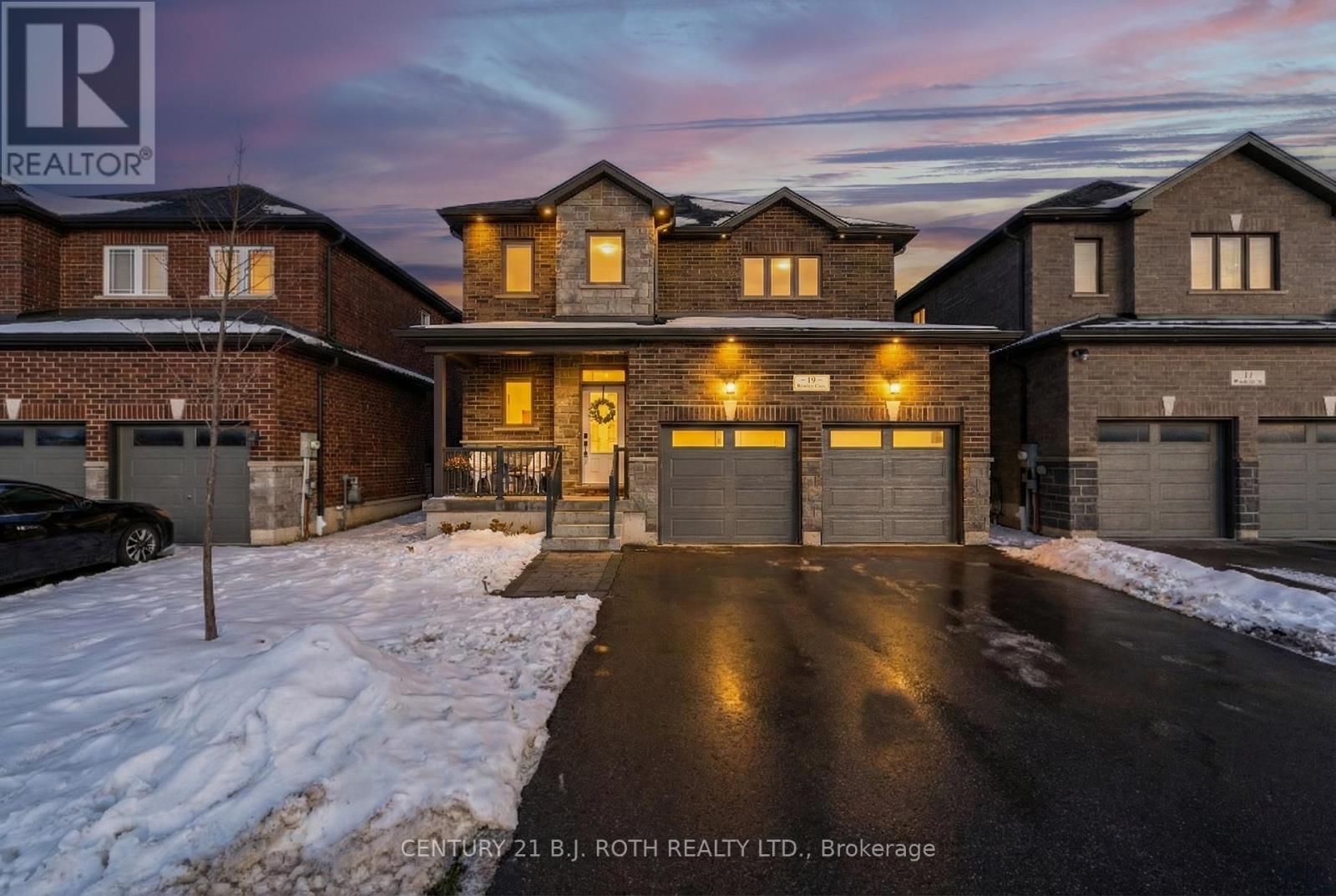 19 Rowley Crescent, Springwater, ON - Outdoor With Facade