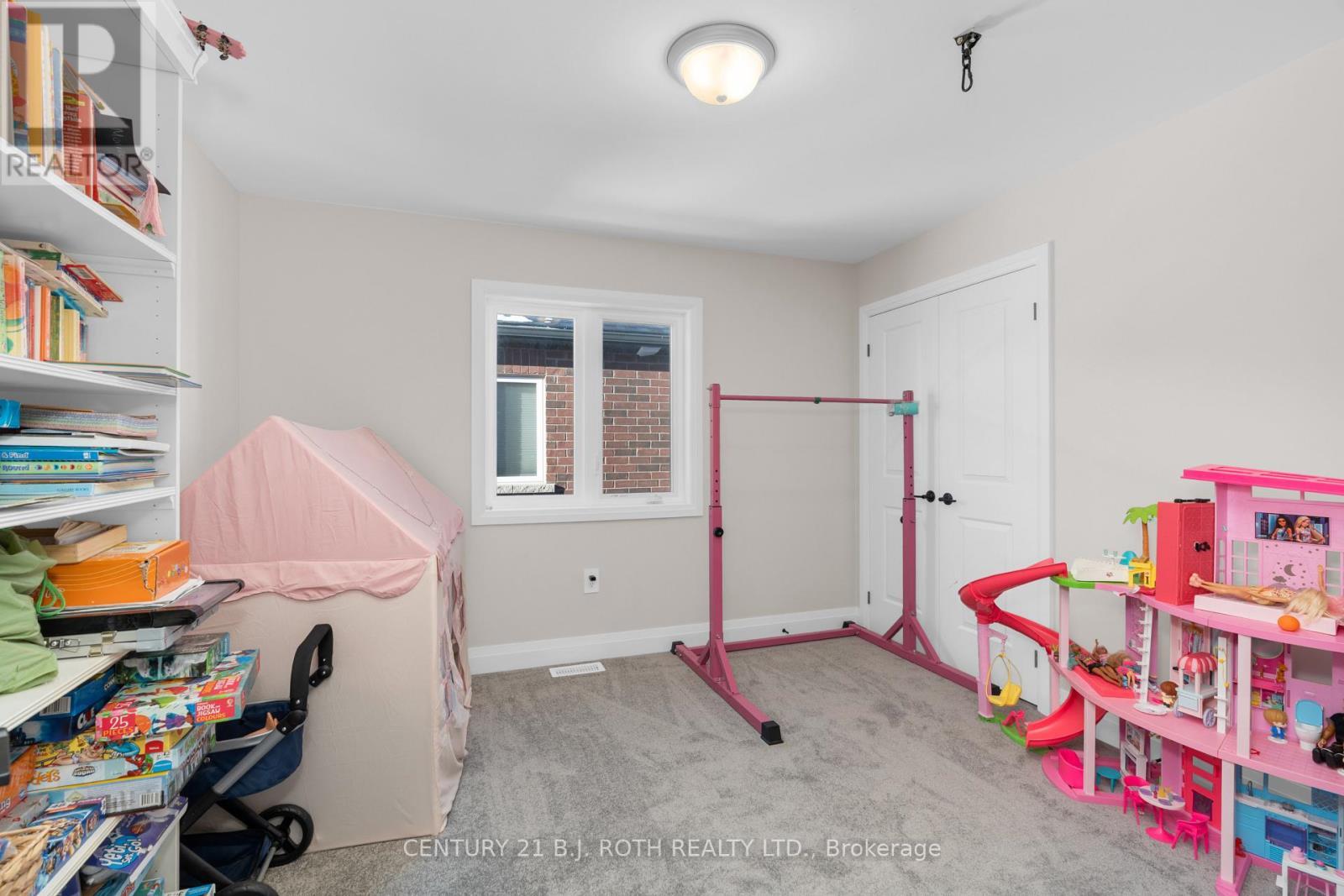 19 Rowley Crescent, Springwater, ON - Indoor