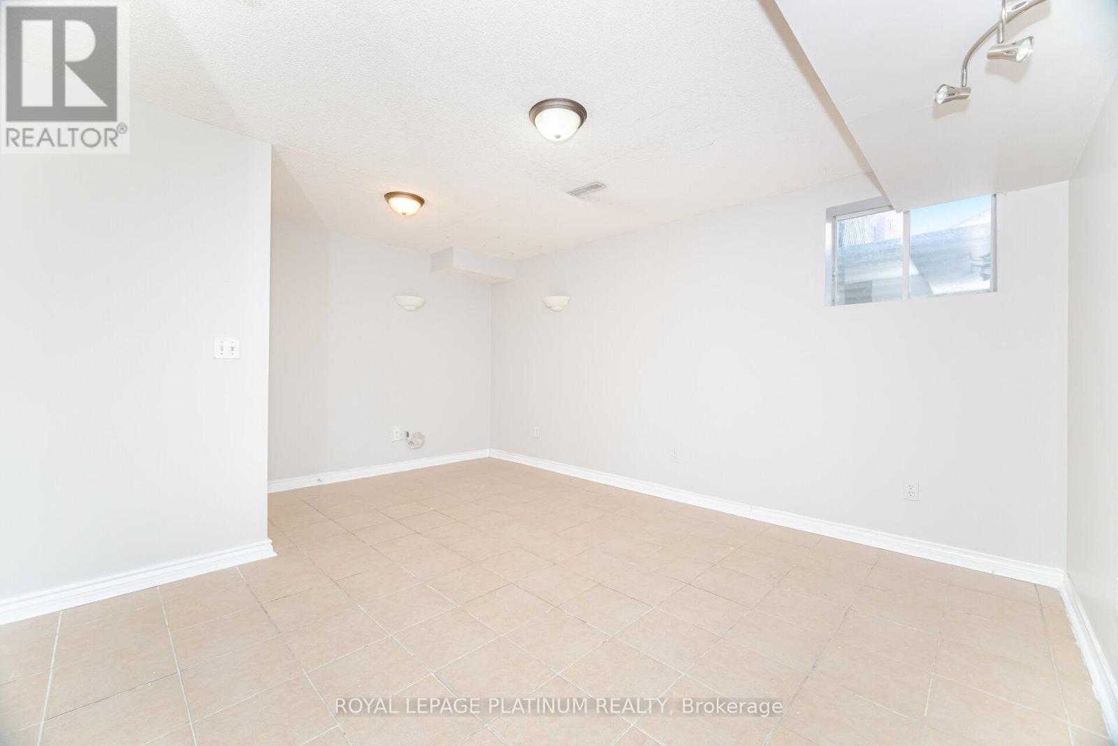 51 Softneedle Avenue, Brampton, ON - Indoor Photo Showing Other Room