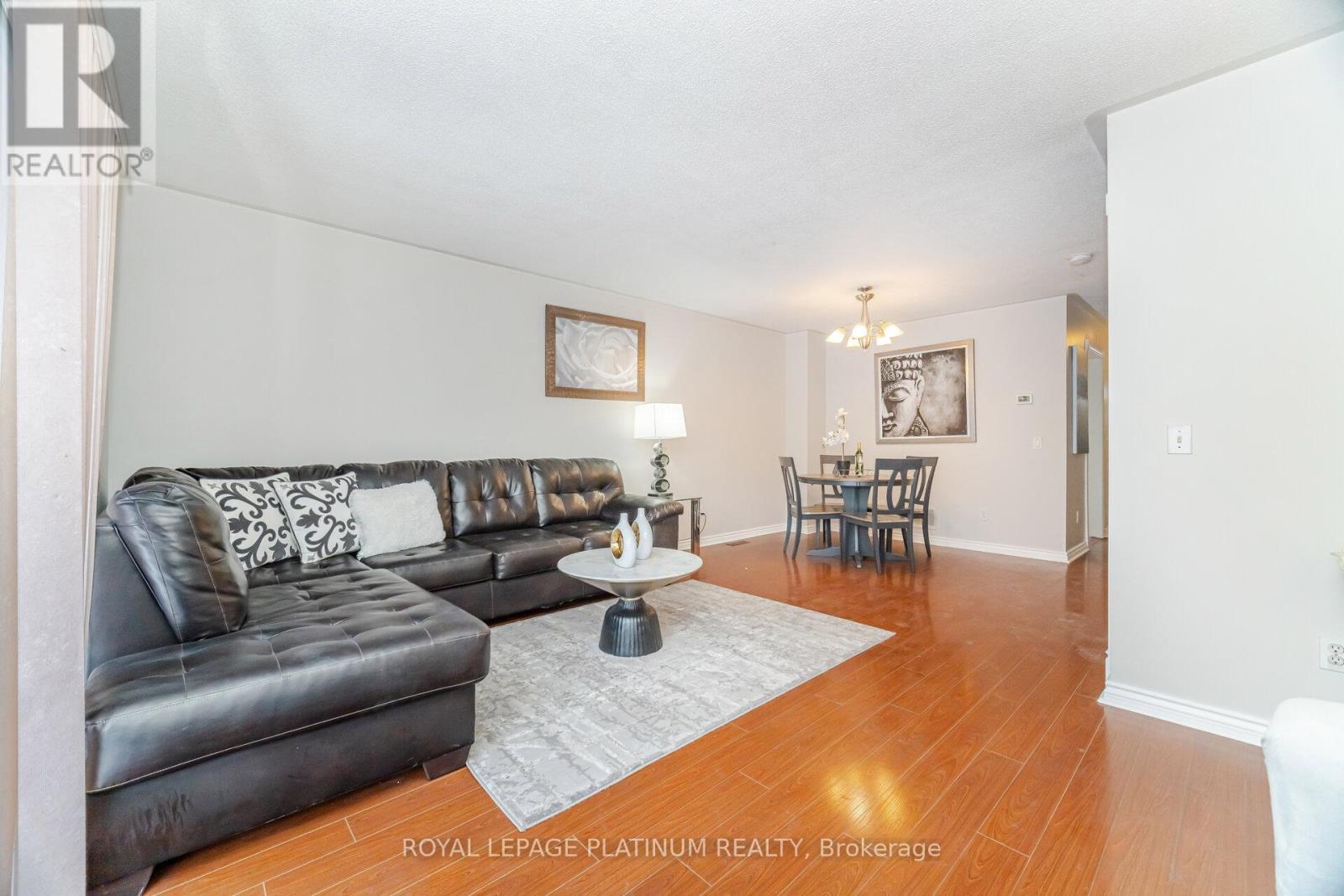 51 Softneedle Avenue, Brampton, ON - Indoor Photo Showing Living Room