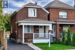 11 BOWIE AVENUE Toronto, ON M6E 2P1