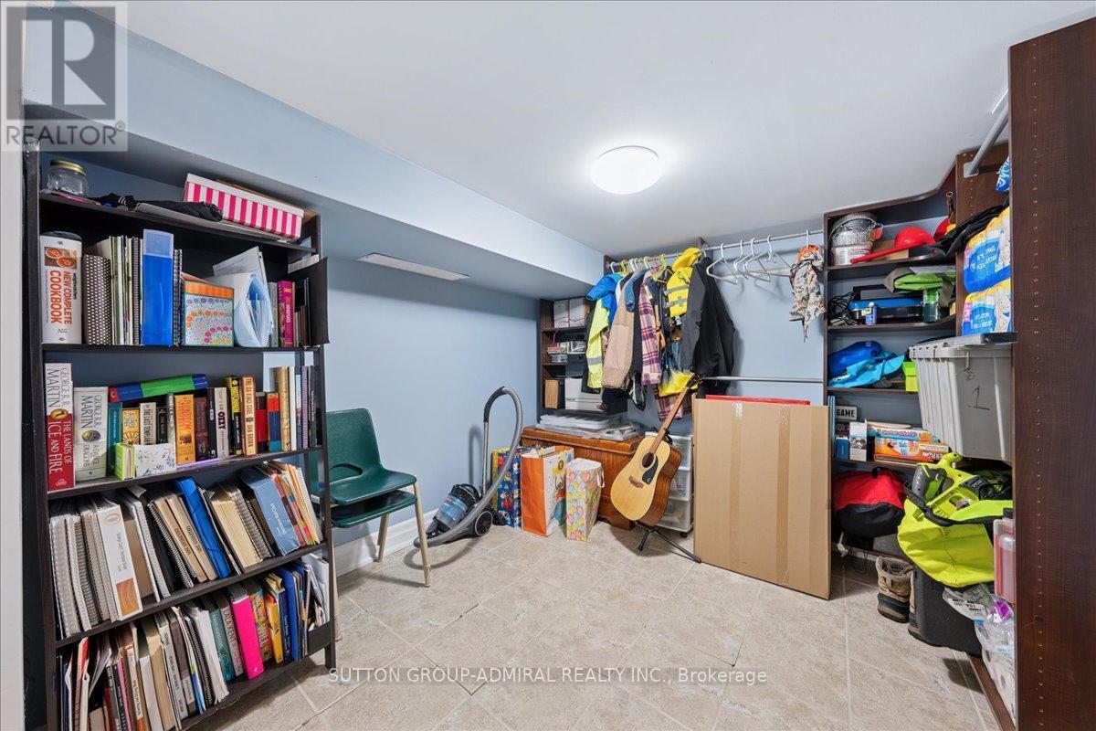 11 Bowie Avenue, Toronto, ON - Indoor