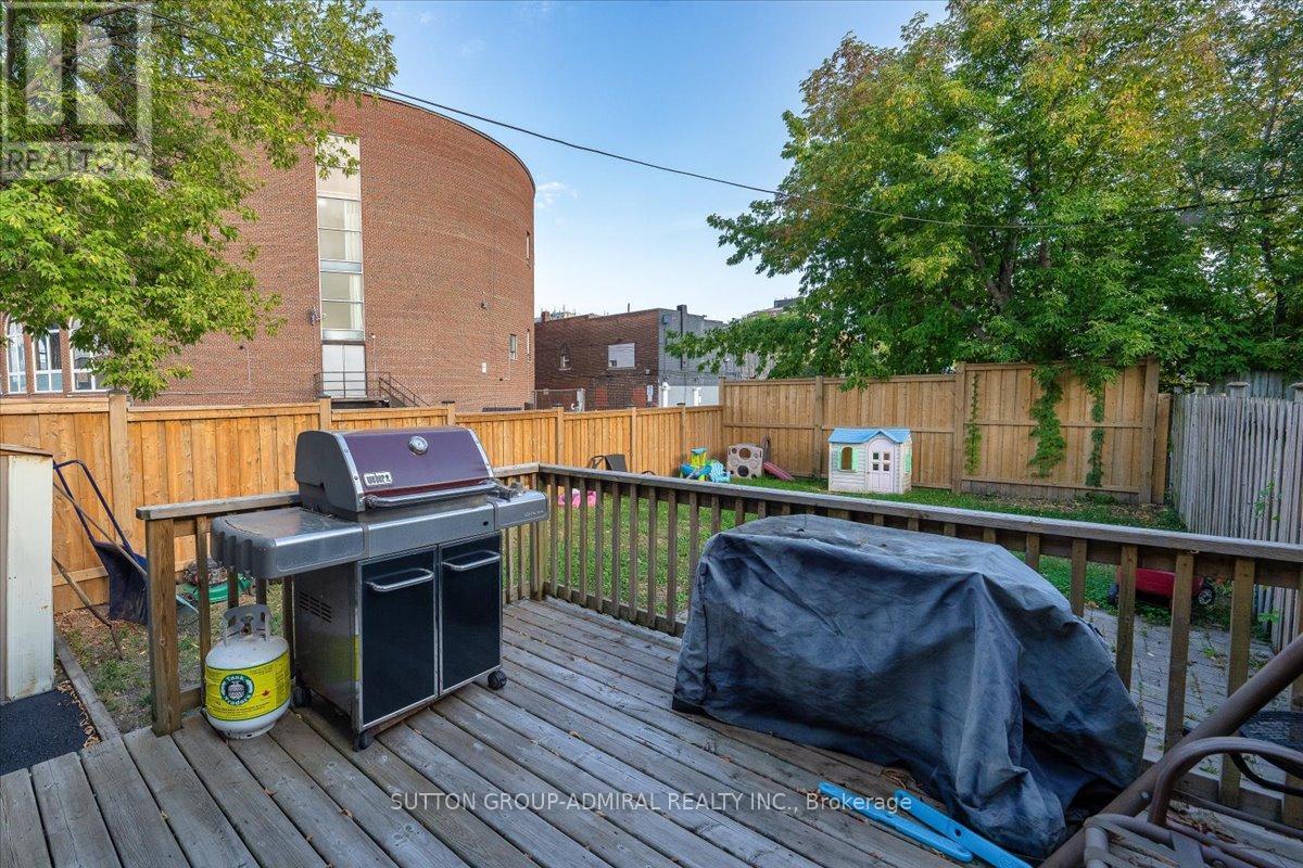 11 Bowie Avenue, Toronto, ON - Outdoor With Deck Patio Veranda