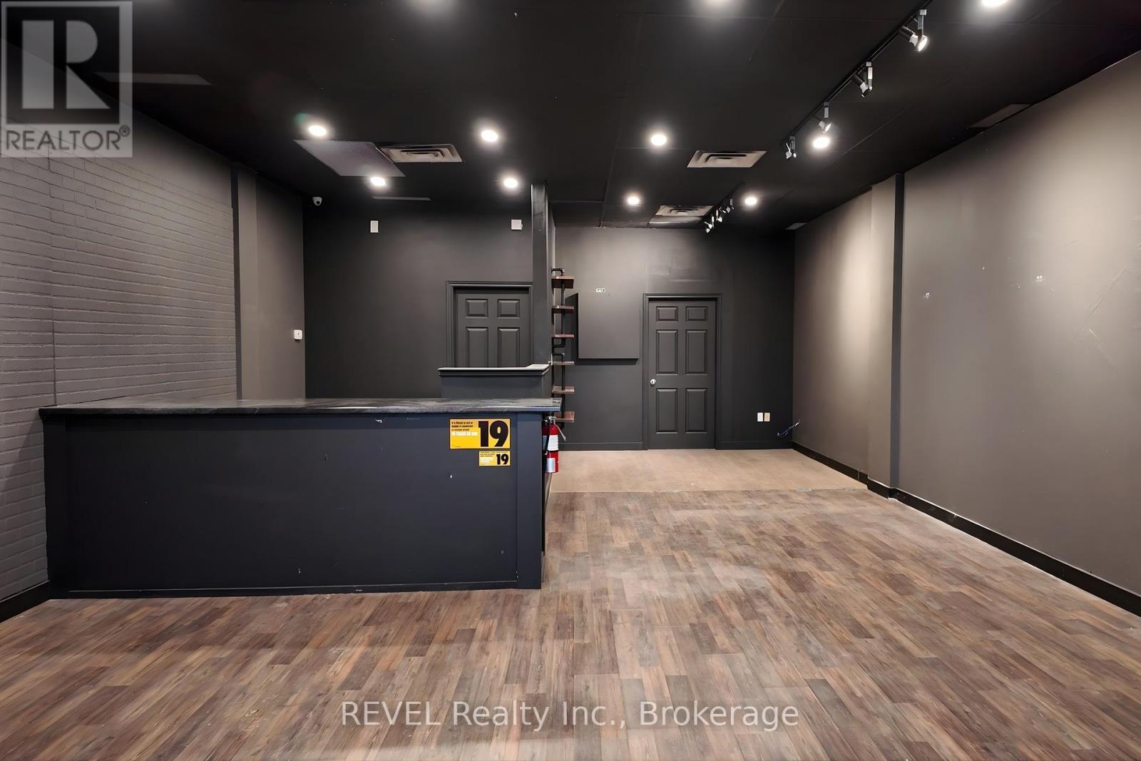 B11 - 211 Martindale Road, St. Catharines (Grapeview), ON