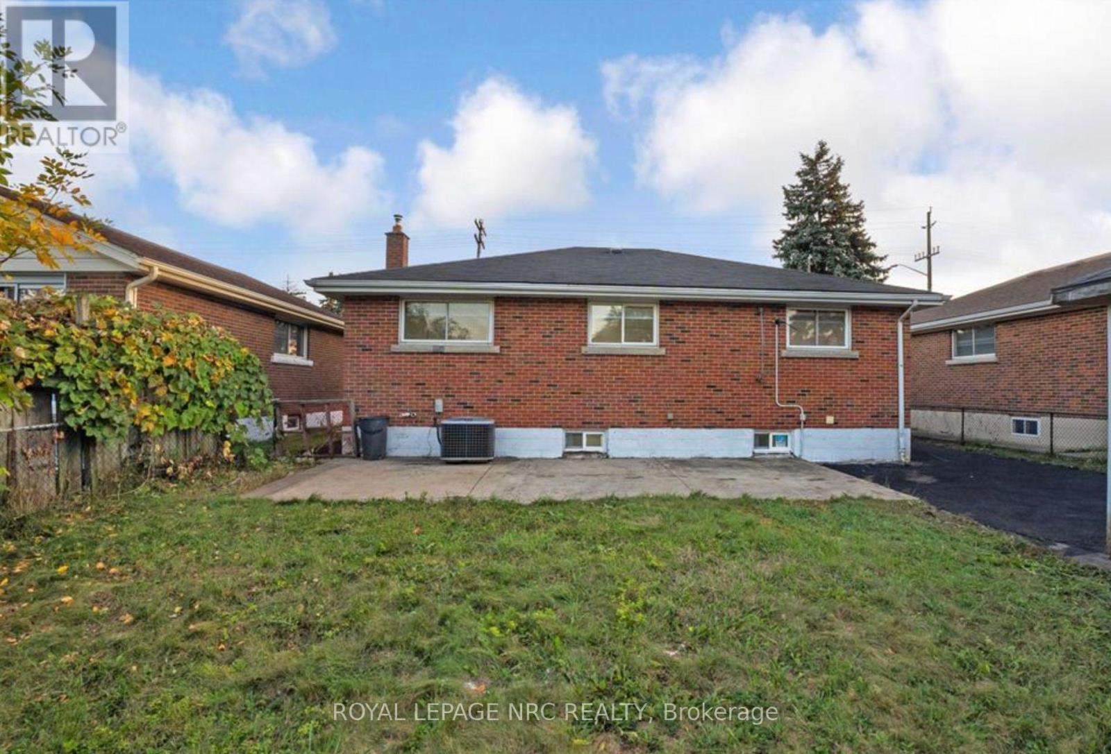 Basement - 959 Mohawk Road E, Hamilton (Huntington), ON - Outdoor With Exterior