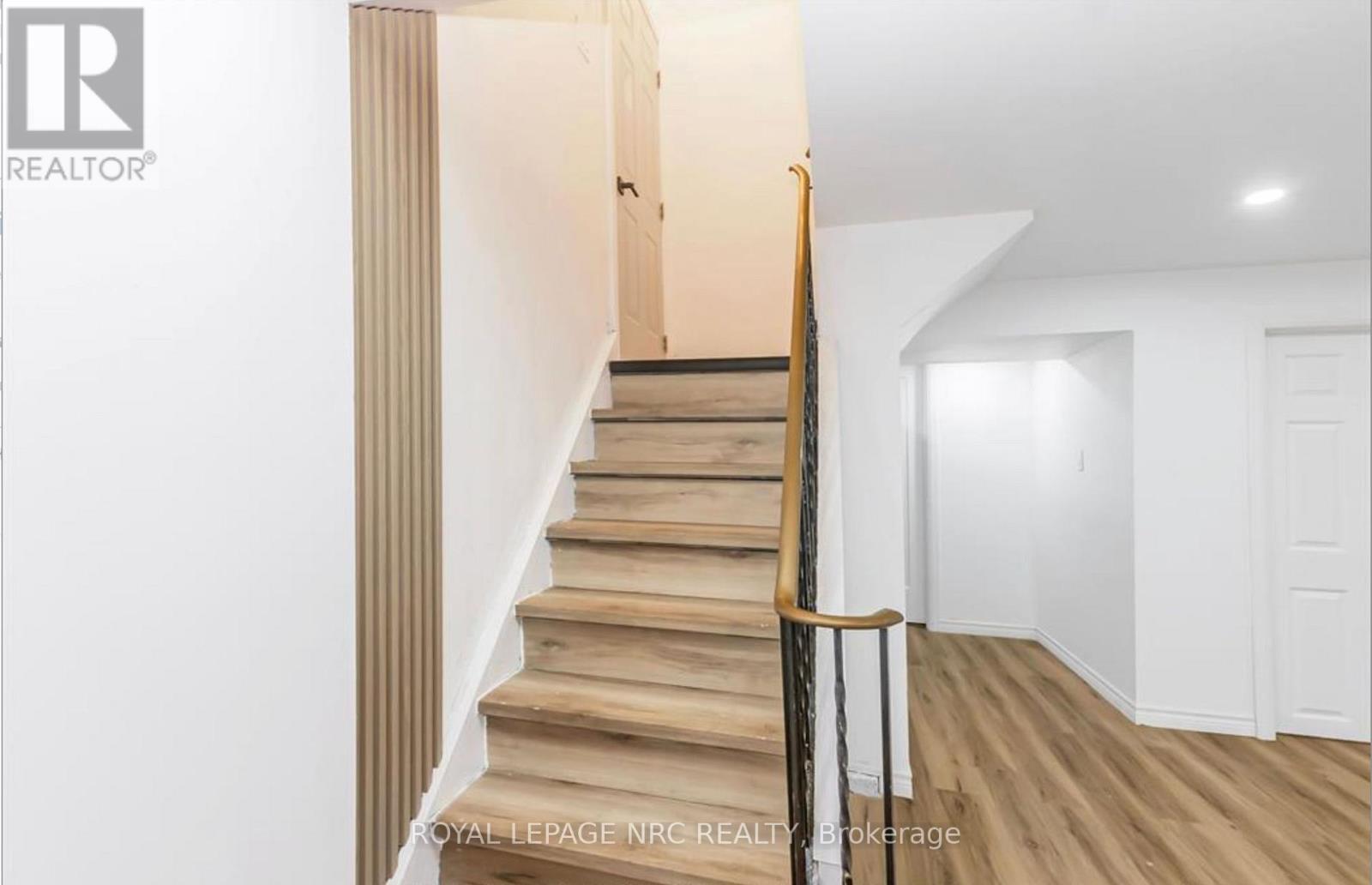 Basement - 959 Mohawk Road E, Hamilton (Huntington), ON - Indoor Photo Showing Other Room