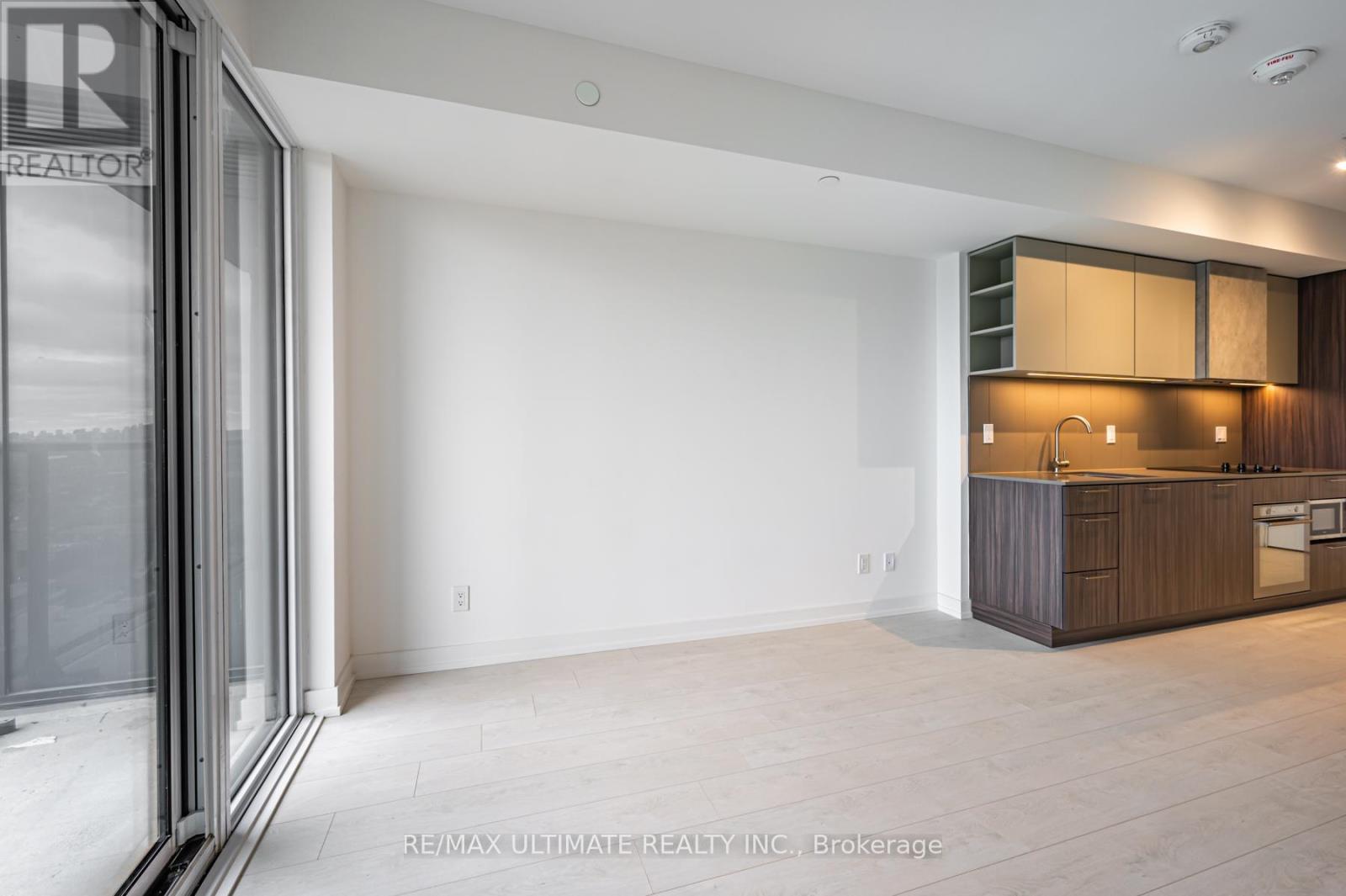 2921 - 19 Western Battery Road, Toronto, ON - Indoor Photo Showing Kitchen