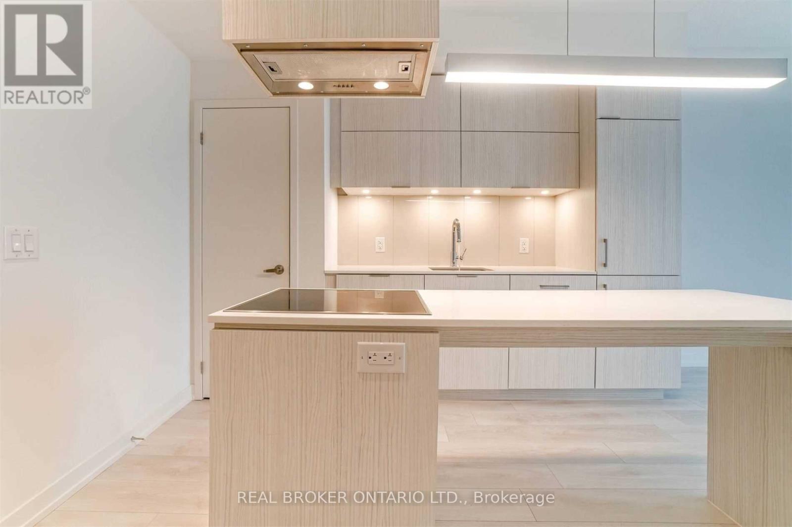 2704 - 15 Lower Jarvis Street, Toronto, ON - Indoor Photo Showing Laundry Room