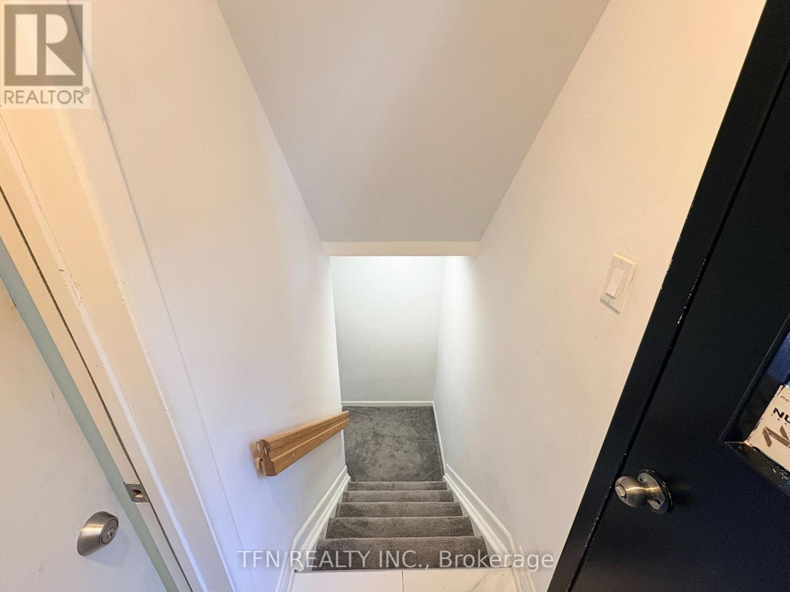 Bsmt - 8 Ravencliff Crescent, Toronto, ON - Indoor Photo Showing Other Room