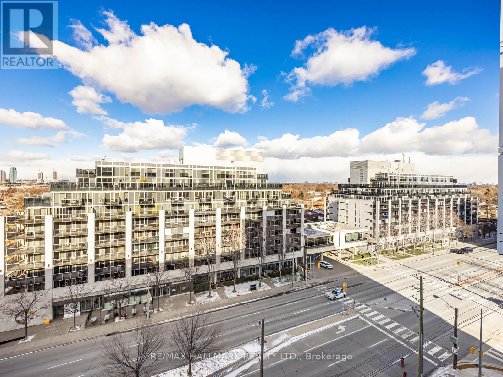 720 - 1037 The Queensway, Toronto, ON - Outdoor With View