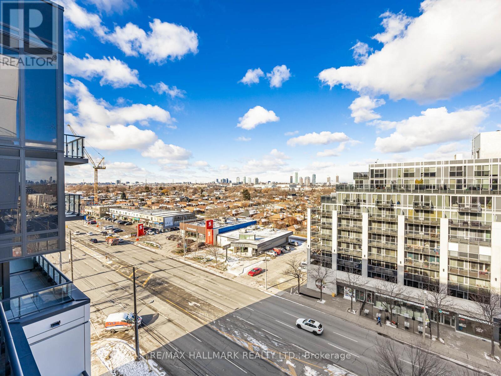720 - 1037 The Queensway, Toronto, ON - Outdoor With View