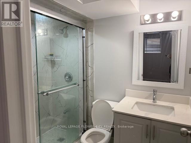 16 Elsinore Street, Brampton, ON - Indoor Photo Showing Bathroom
