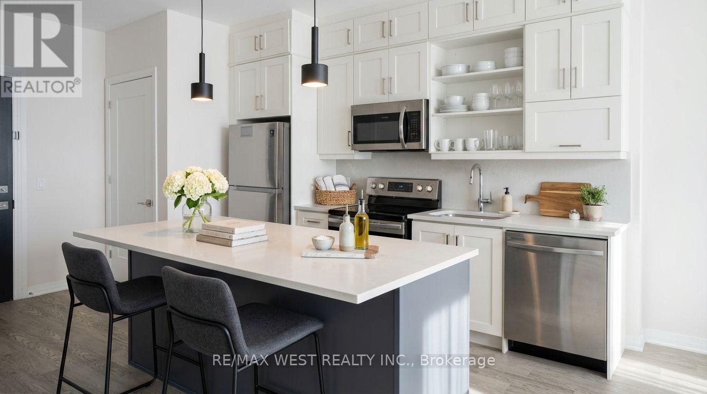 133 - 102 Grovewood Common, Oakville, ON - Indoor Photo Showing Kitchen