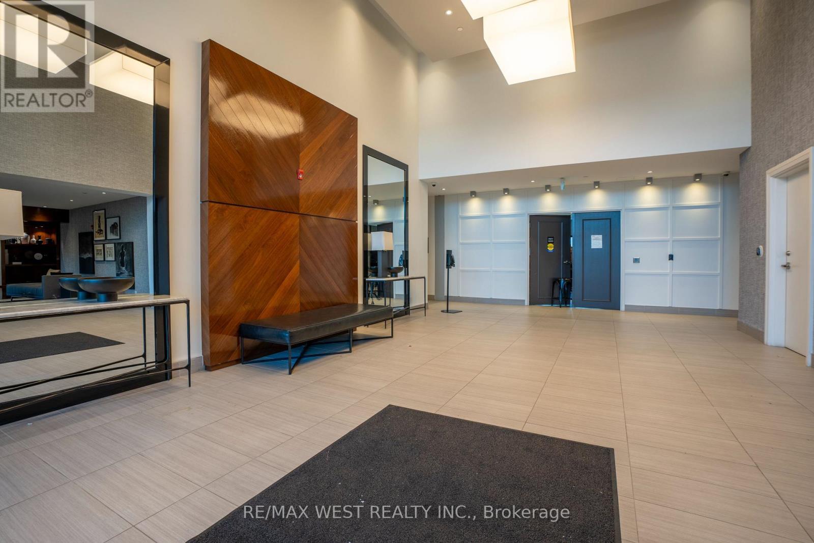 133 - 102 Grovewood Common, Oakville, ON - Indoor Photo Showing Other Room