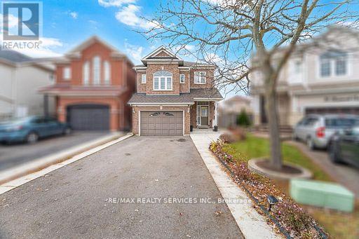 34 Bramoak Crescent, Brampton, ON - Outdoor With Facade