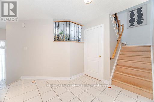 34 Bramoak Crescent, Brampton, ON - Indoor Photo Showing Other Room