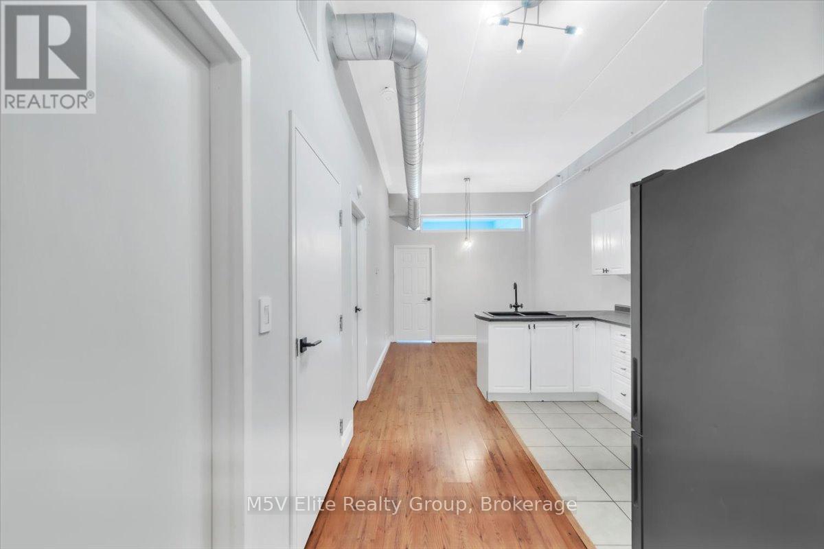 302 - 150 Colborne Street, Brantford, ON - Indoor Photo Showing Other Room