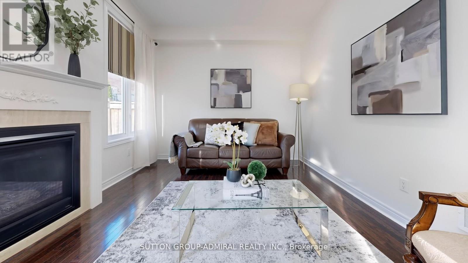 186 Ascalon Drive, Vaughan, ON - Indoor Photo Showing Living Room With Fireplace