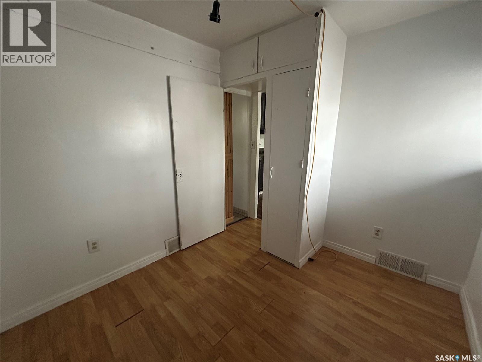 1042 Coteau Street W, Moose Jaw, SK - Indoor Photo Showing Other Room