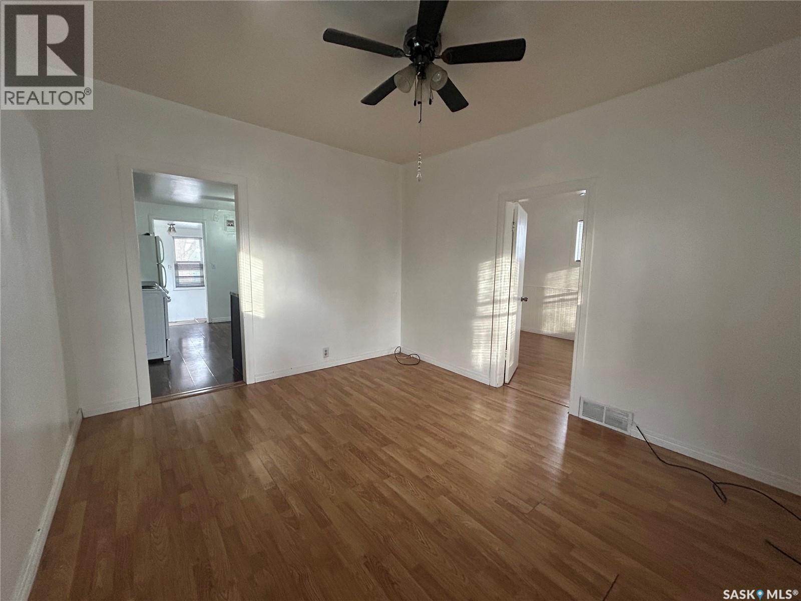 1042 Coteau Street W, Moose Jaw, SK - Indoor Photo Showing Other Room