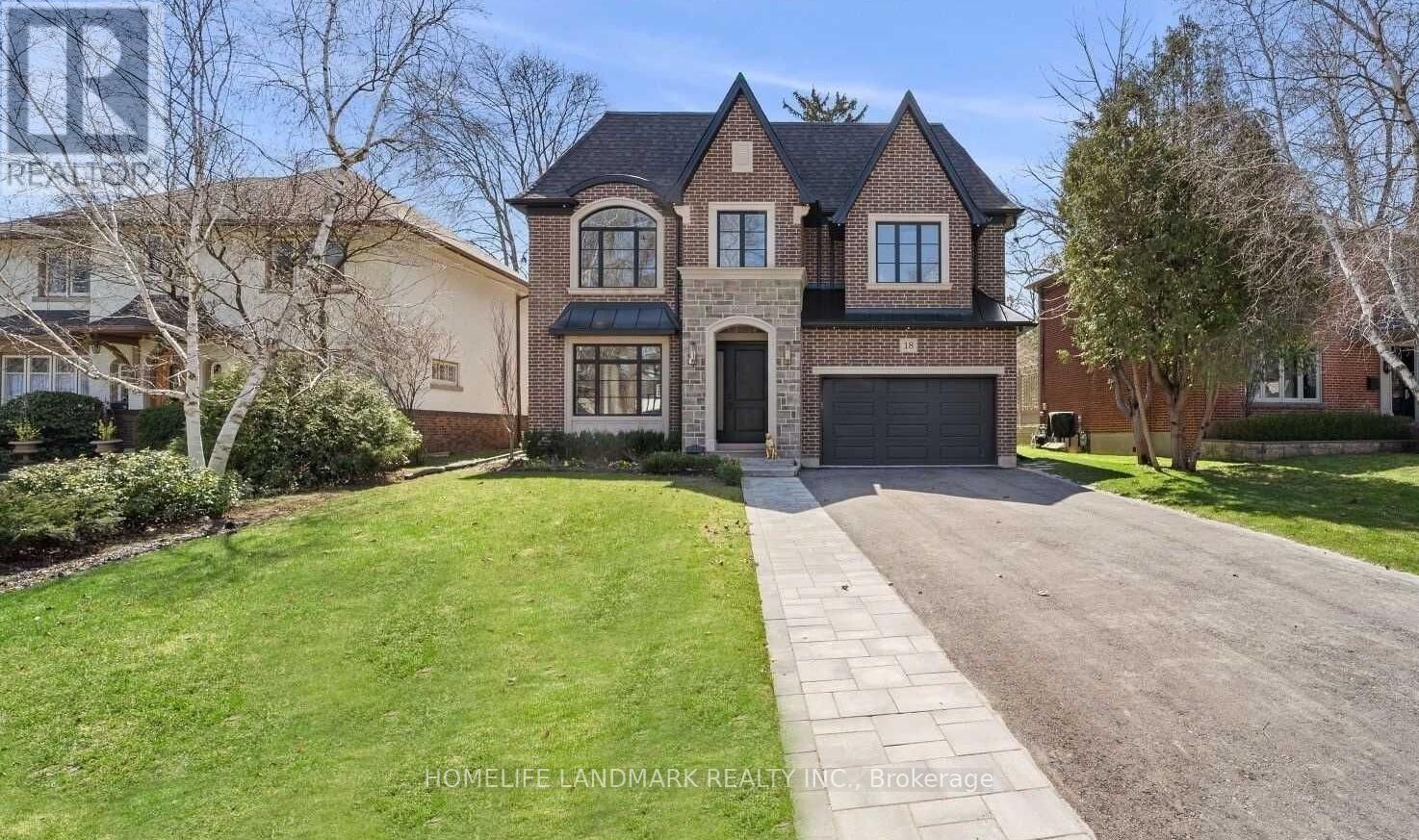 18 Burnhamthorpe Park Boulevard, Toronto, ON - Outdoor With Facade